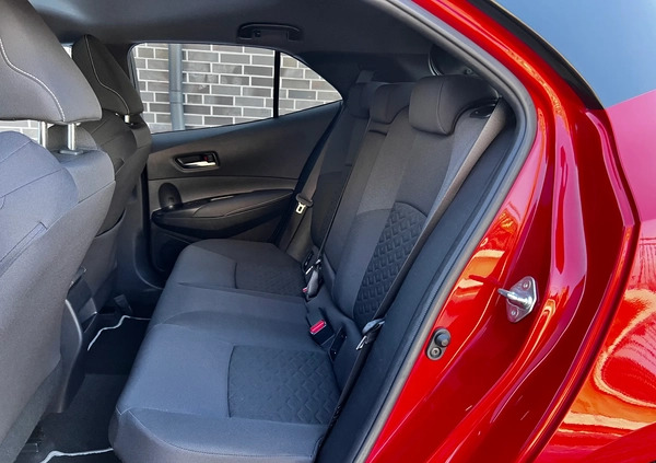 Toyota Corolla cena 84900 przebieg: 89000, rok produkcji 2019 z Szklarska Poręba małe 667
